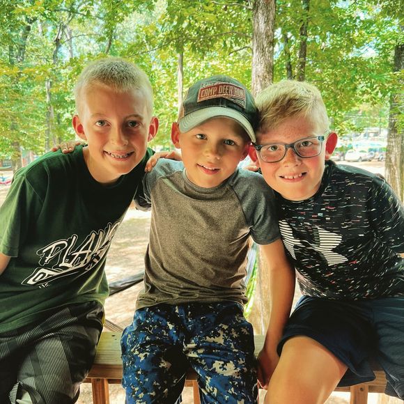 Meet your Posher, Lisa - Picture 1 of 1